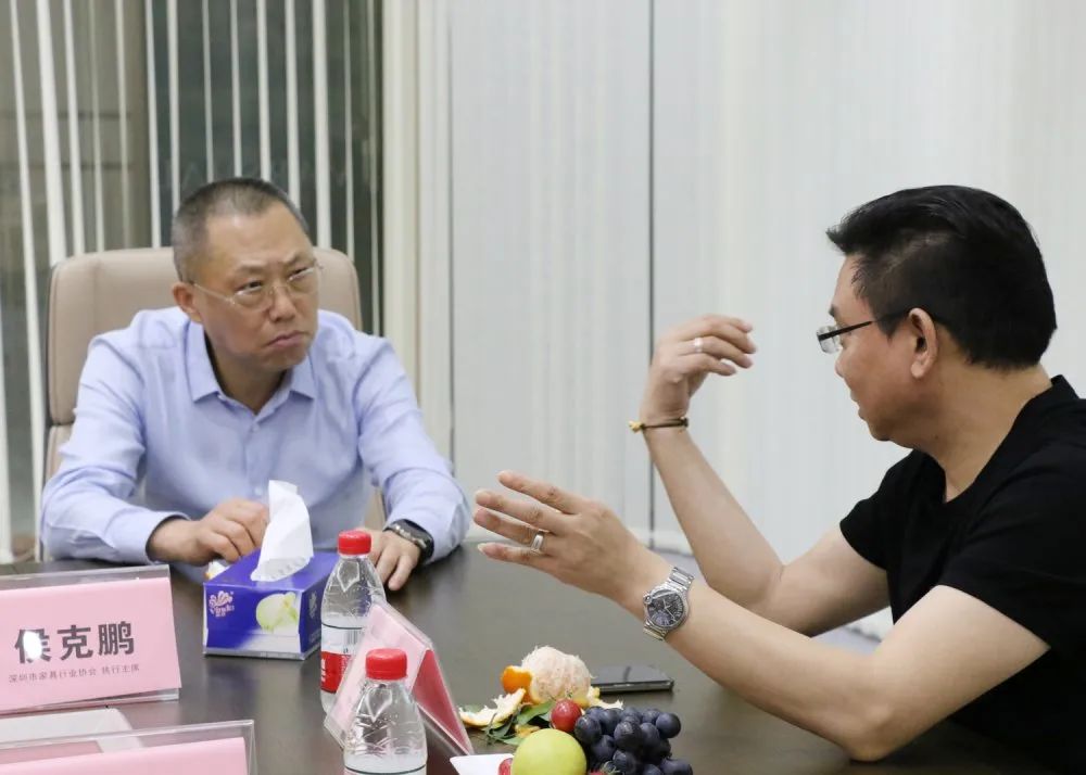 聚焦|深家協(xié)佛山巖板企業(yè)調研組蒞臨將軍企業(yè)參觀考察！(圖6)