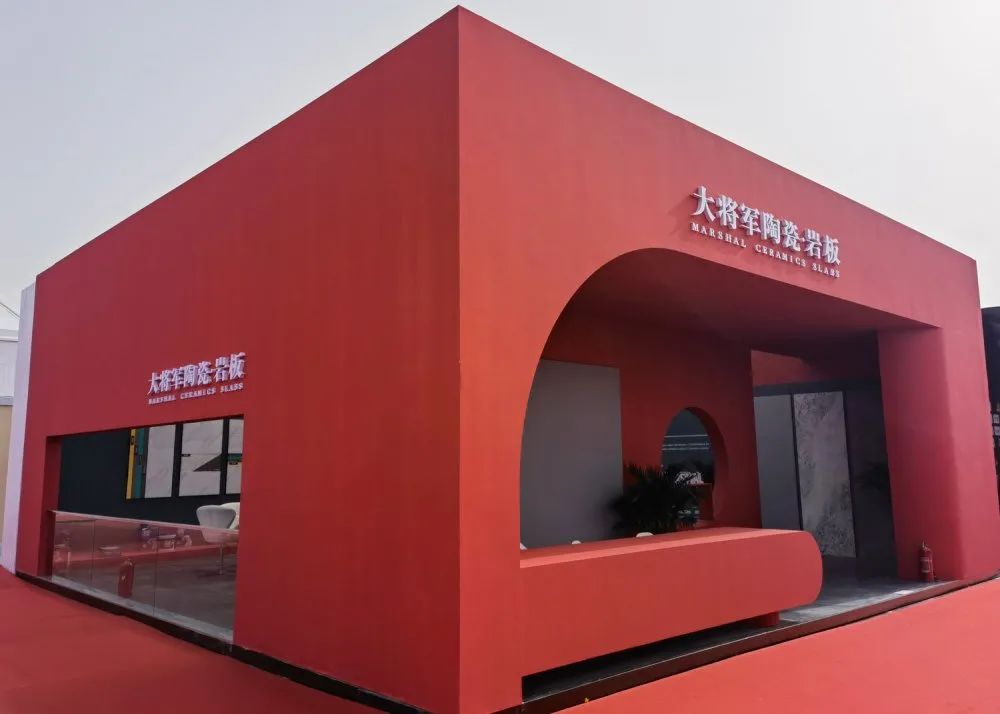 焦點(diǎn)！大將軍驚艷亮相雄安德維斯建博會(huì)，流量爆棚引圍觀！(圖2)