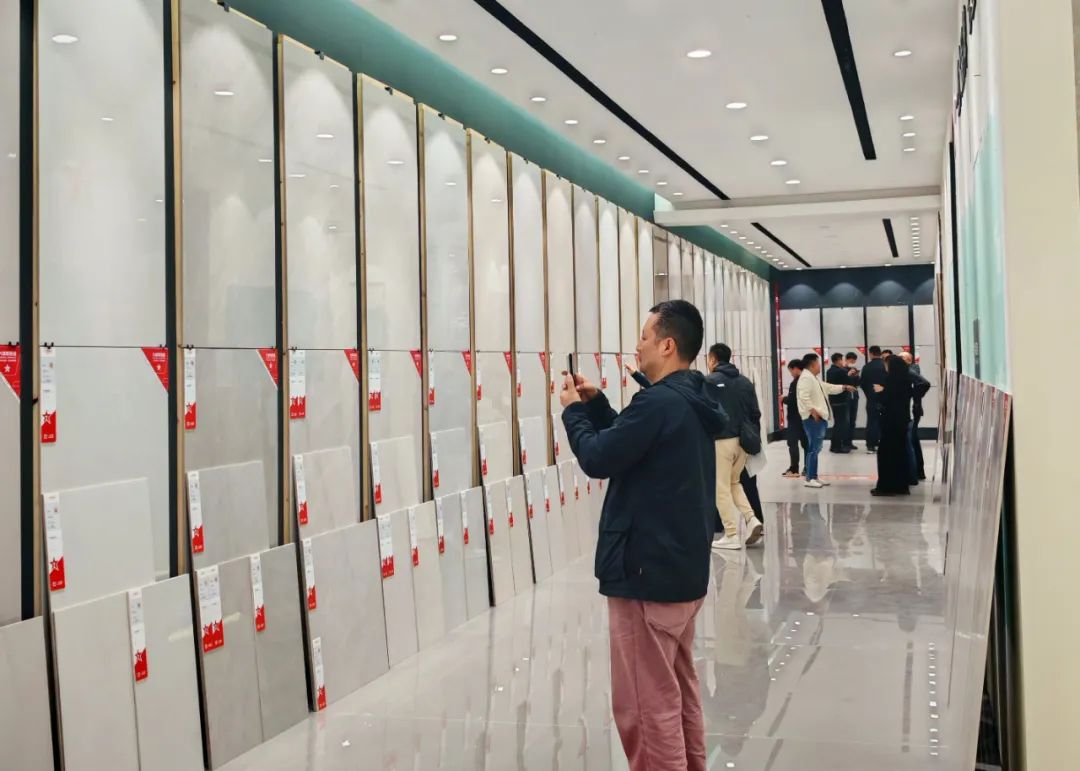 以"耐用"贏市場，大將軍瓷磚東北區(qū)終端銷售策略培訓(xùn)會圓滿落幕(圖8)